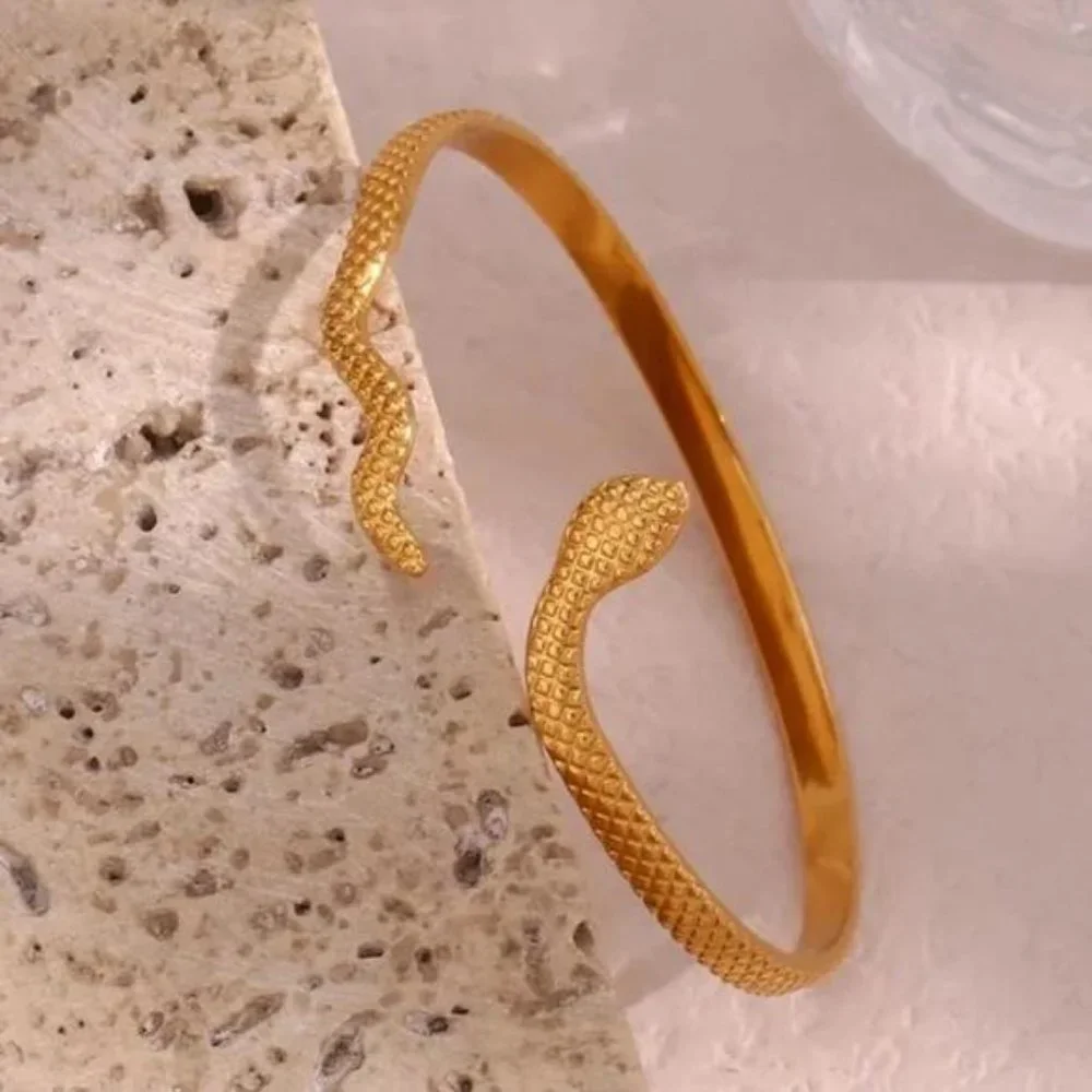 NEW 18K GOLD SNAKE BANGLE CUFF BRACELET, NICE BRACELET, CUTE BRACELET - Picture 7 of 7